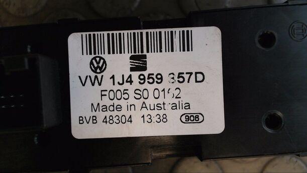 Foto: FENSTERHEBERSCHALTER eines Seat Toledo 1.6 acenta