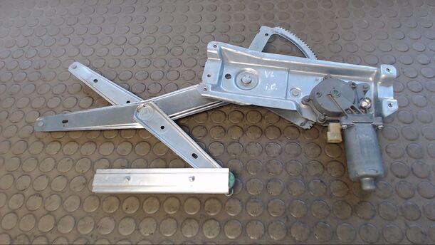 Foto: FENSTERHEBER VORNE LINKS (4/5-TÜRER) eines Saab 9-3 2.2 TiD acenta