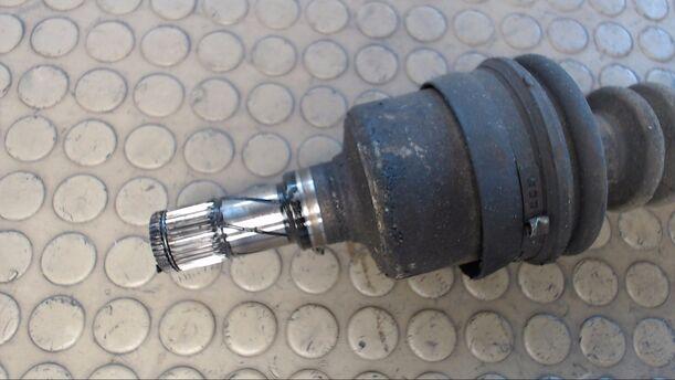 Foto: ANTRIEBSWELLE LINKS eines Saab 9-3 2.2 TiD acenta