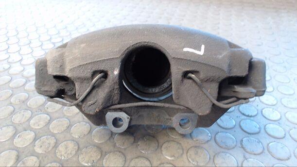Foto: BREMSSATTEL VORNE LINKS eines Saab 9-3 2.2 TiD acenta