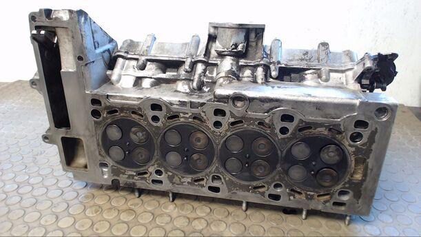 Foto: ZYLINDERKOPF D223LDM eines Saab 9-3 2.2 TiD acenta