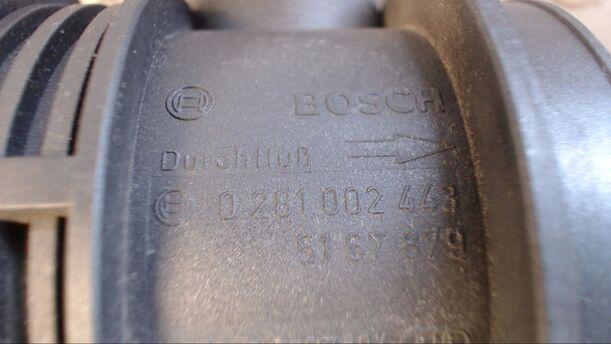 Foto: LUFTMASSENMESSER BOSCH eines Saab 9-3 2.2 TiD acenta