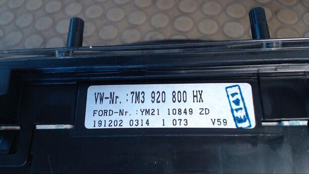 Foto: TACHOEINHEIT eines VW Sharan 1.9 TDI GL