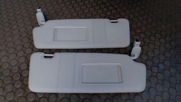 Foto: SONNENBLENDEN eines Audi A3 2.0 TDI Sportback DPF GL