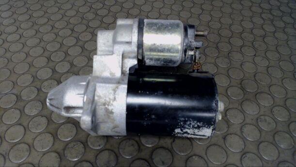Foto: ANLASSER / STARTER BOSCH eines Opel Corsa 1.0 12V GL