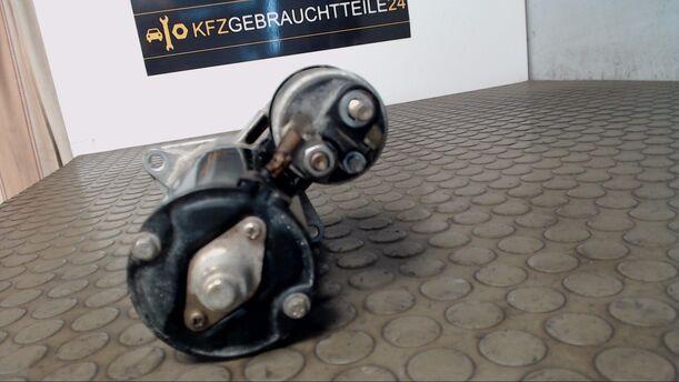 Foto: ANLASSER / STARTER BOSCH eines Opel Corsa 1.0 12V GL