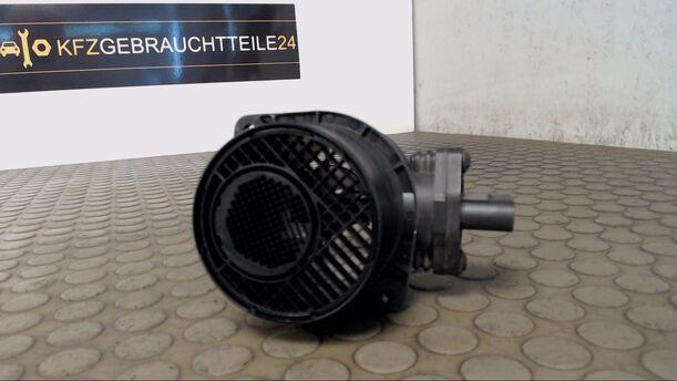 Foto: LUFTMASSENMESSER BOSCH eines VW Passat Variant 2.0 TDI GL