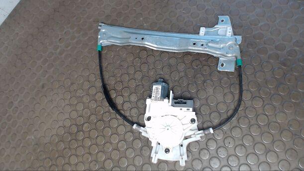 Foto: FENSTERHEBER HINTEN RECHTS eines Peugeot 407 SW HDi 135 GL