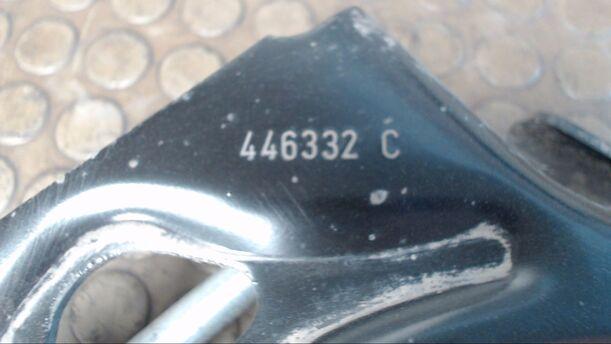 Foto: QUERLENKER OBEN RECHTS VORNE eines Peugeot 407 SW HDi 135 GL