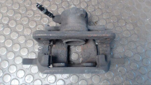 Foto: BREMSSATTEL VORNE LINKS eines Peugeot 407 SW HDi 135 GL