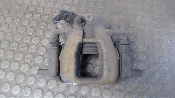 Foto: BREMSSATTEL VORNE RECHTS eines Peugeot 407 SW HDi 135 GL