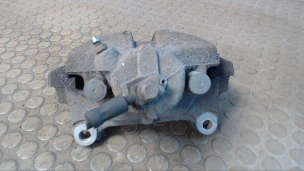 Foto: BREMSSATTEL VORNE LINKS eines VW Passat Variant 2.0 TDI GL
