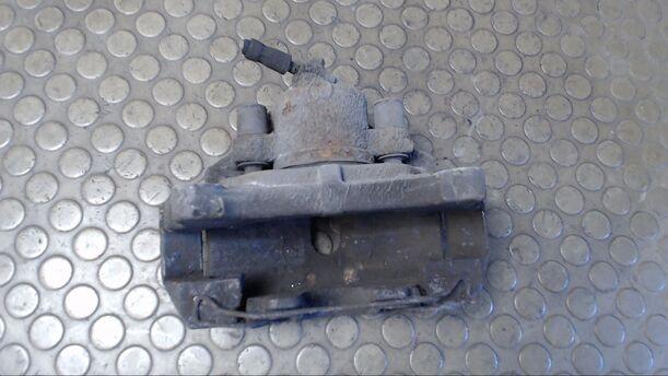Foto: BREMSSATTEL VORNE LINKS eines VW Passat Variant 2.0 TDI GL