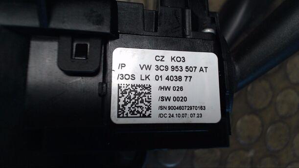 Foto: BLINKERSCHALTER/ KOMBISCHALTER eines VW Passat Variant 2.0 TDI GL