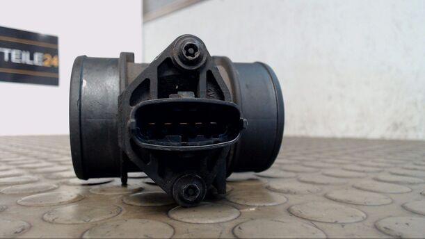 Foto: LUFTMASSENMESSER BOSCH eines Opel Corsa 1.2 16V GL