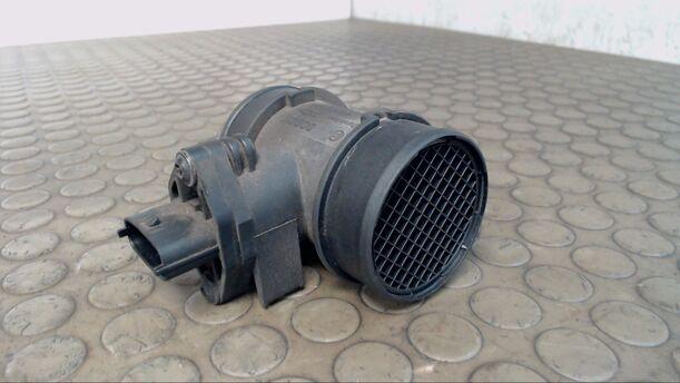 Foto: LUFTMASSENMESSER BOSCH eines Opel Corsa 1.2 16V GL