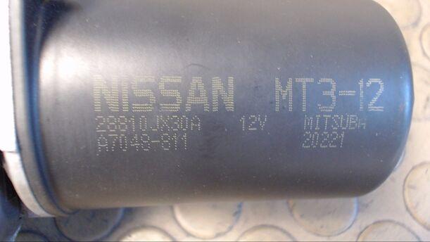 Foto: SCHEIBENWISCHERMOTOR VORN eines Nissan NV200 1.5 EU5 GL