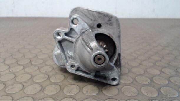 Foto: ANLASSER / STARTER VALEO eines Nissan NV200 1.5 EU5 GL
