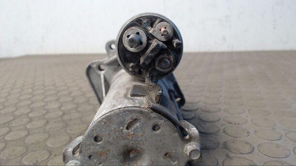 Foto: ANLASSER / STARTER VALEO eines Nissan NV200 1.5 EU5 GL