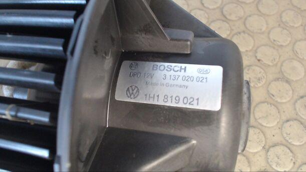 Foto: HEIZUNGSGEBLÄSE eines VW Golf 1.4 GL