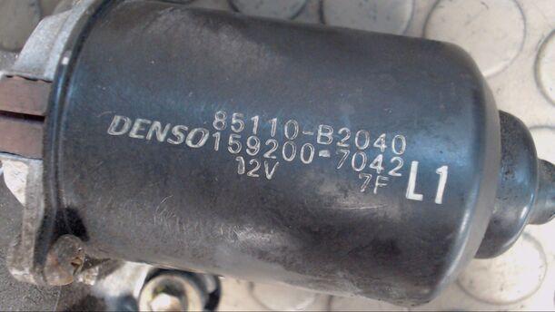Foto: SCHEIBENWISCHERMOTOR VORN eines Daihatsu Cuore 1.0 GL