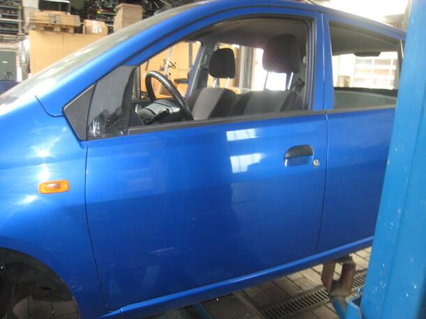 Foto: TÜR VORN LINKS (4/5-Türer) eines Daihatsu Cuore 1.0 GL