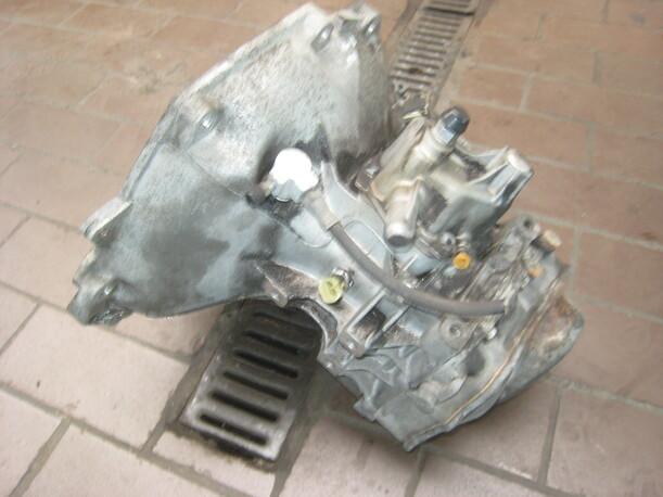 Foto: SCHALTGETRIEBE 5-GANG F17 C3,94 eines Opel Vectra 1.8 Caravan GL