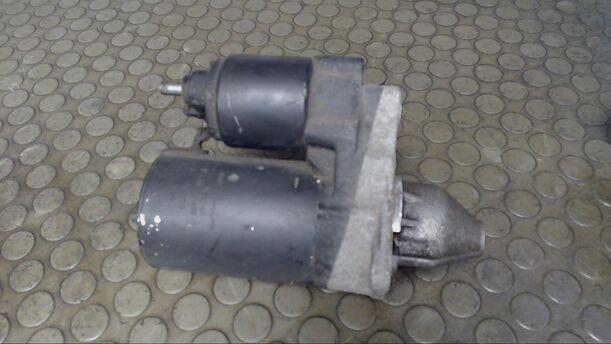Foto: ANLASSER / STARTER BOSCH eines Opel Vectra 1.8 Caravan GL