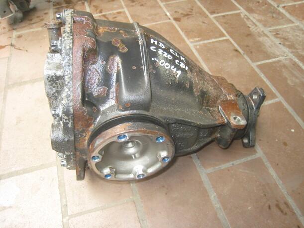 Foto: HINTERACHSGETRIEBE / DIFFERENTIAL eines Mercedes-Benz C 220 CDI Sportcoupe GL