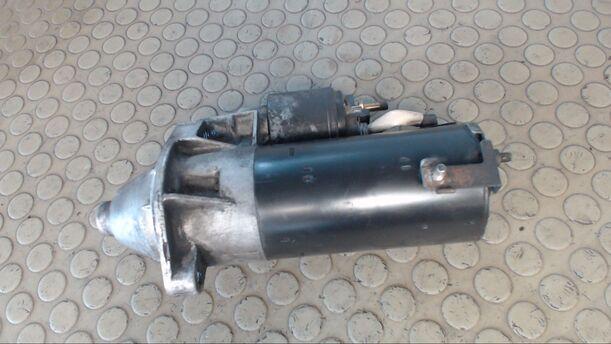 Foto: ANLASSER / STARTER BOSCH eines VW Passat Variant 1.9 TDI GL