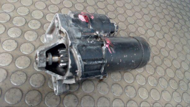 Foto: ANLASSER / STARTER BOSCH eines Renault Clio GL