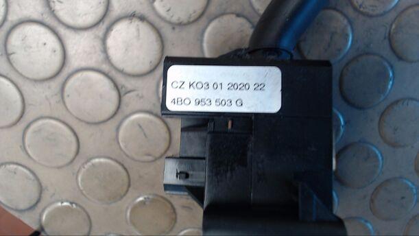 Foto: SCHEIBENWISCHERSCHALTER eines Skoda Superb 1,9 TDI GL