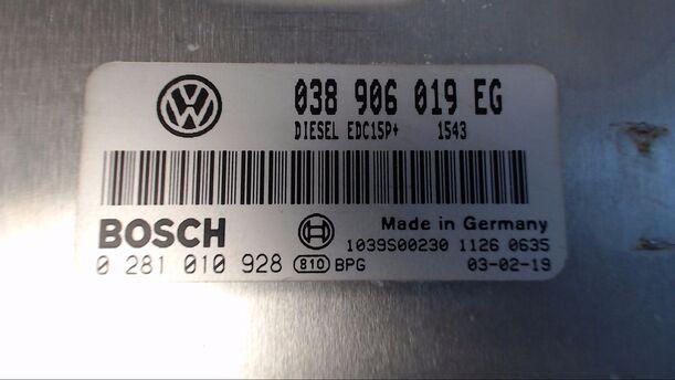 Foto: STEUERGERÄT DIESELEINSPRITZUNG eines Skoda Superb 1,9 TDI GL