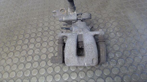Foto: BREMSSATTEL HINTEN LINKS eines VW Caddy 1.9 TDI Eco