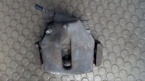 Foto: BREMSSATTEL VORN LINKS eines Volvo 850 TDI GL