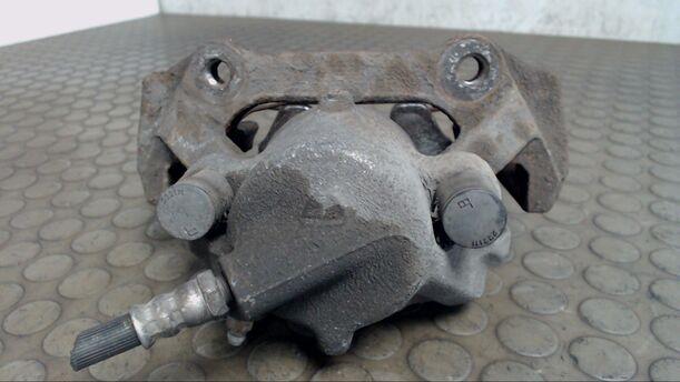 Foto: BREMSSATTEL VORN LINKS eines Volvo 850 TDI GL