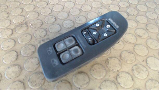Foto: SCHALTER FENSTERHEBER eines Chrysler Grand Voyager Automatik GL