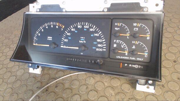 Foto: TACHOEINHEIT eines Chrysler Grand Voyager Automatik acenta
