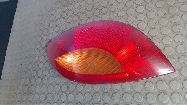 Foto: HECKLEUCHTE / RÜCKLICHT LINKS eines Ford Ka GL