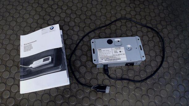 Foto: IPOD INTERFACE / SCHNITTSTELLE eines BMW 535d Touring