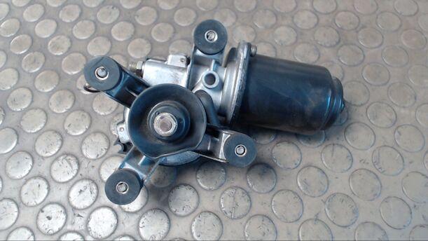 Foto: SCHEIBENWISCHERMOTOR VORN eines Mazda 323 F 1.6 GL