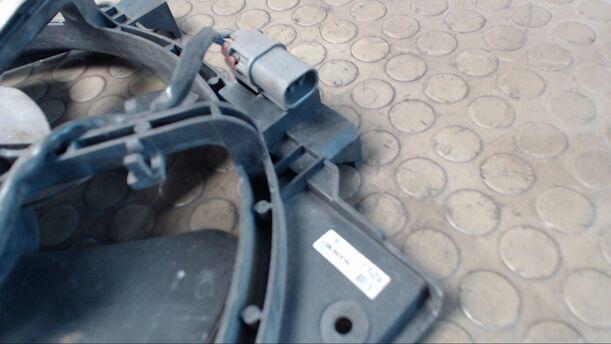 Foto: ELEKTROLÜFTER eines Mazda 323 F 1.6 GL