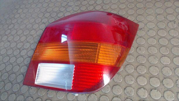 Foto: HECKLEUCHTE / RÜCKLICHT RECHTS eines Ford Fiesta GL