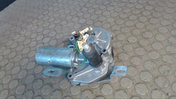 Foto: SCHEIBENWISCHERMOTOR HINTEN eines Ford Fiesta GL