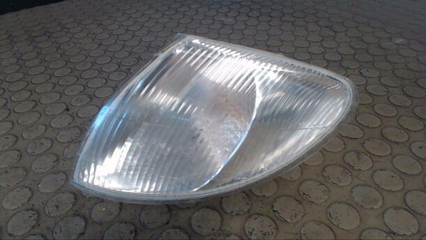 Foto: BLINKER LINKS eines Renault Megane 1.6 GL