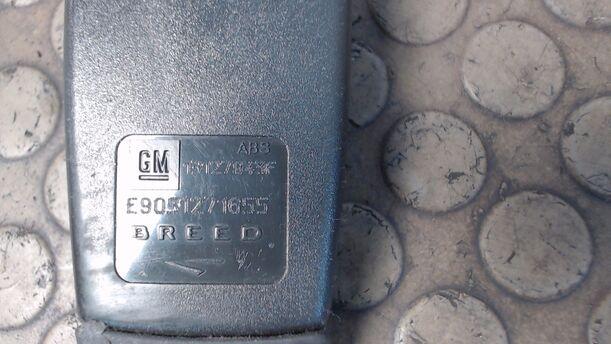 Foto: GURTSTRAFFER VORN LINKS eines Opel Vectra 1.9 CDTI Conceptline