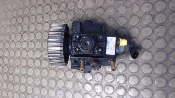Foto: DIESELEINSPRITZPUMPE eines Opel Vectra 1.9 CDTI
