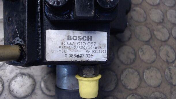 Foto: DIESELEINSPRITZPUMPE eines Opel Vectra 1.9 CDTI