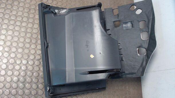 Foto: HANDSCHUHFACH eines Opel Vectra 1.9 CDTI Conceptline