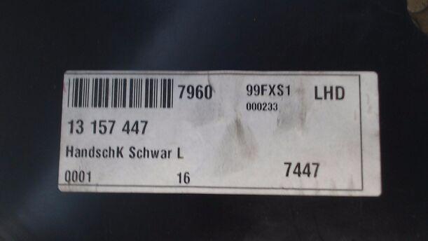 Foto: HANDSCHUHFACH eines Opel Vectra 1.9 CDTI Conceptline